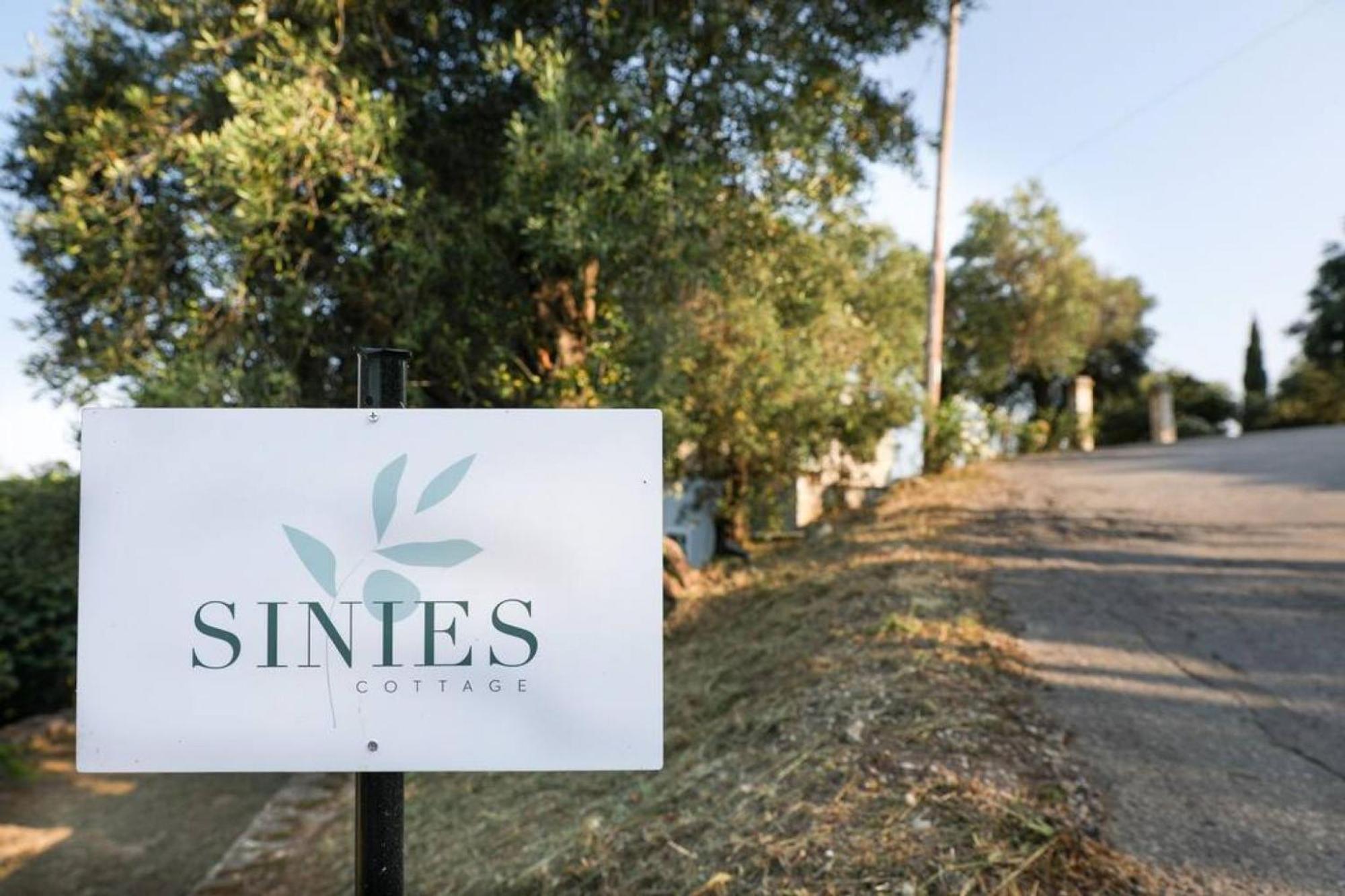 Sinies Cottage Agnítsini Esterno foto